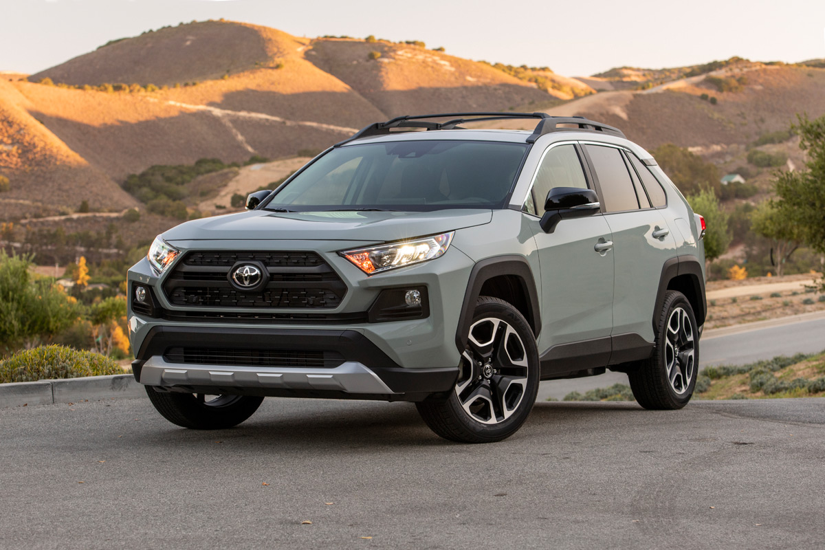 The 2019 Toyota Rav4 Gets Some Rugged Good Looks